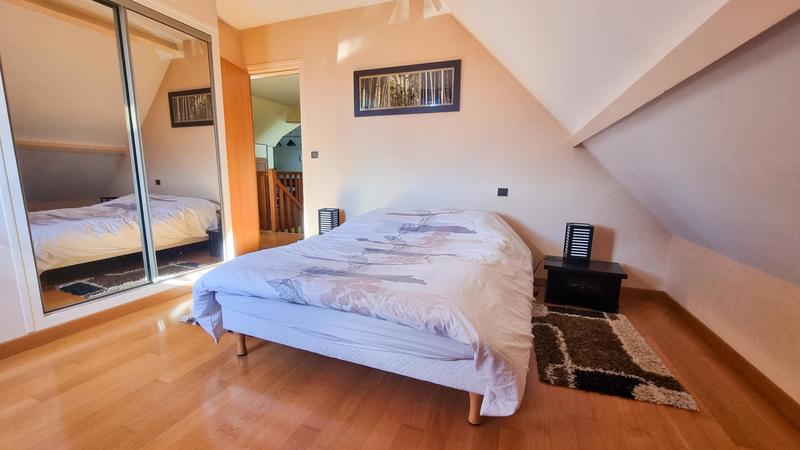 Maison - 180 m² - 6 pièces