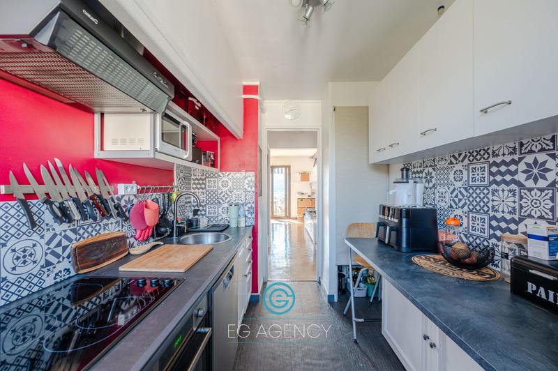 Appartement - 65 m² - 4 pièces