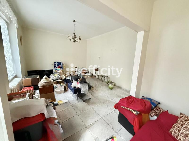 Maison - 93 m² - 4 pièces