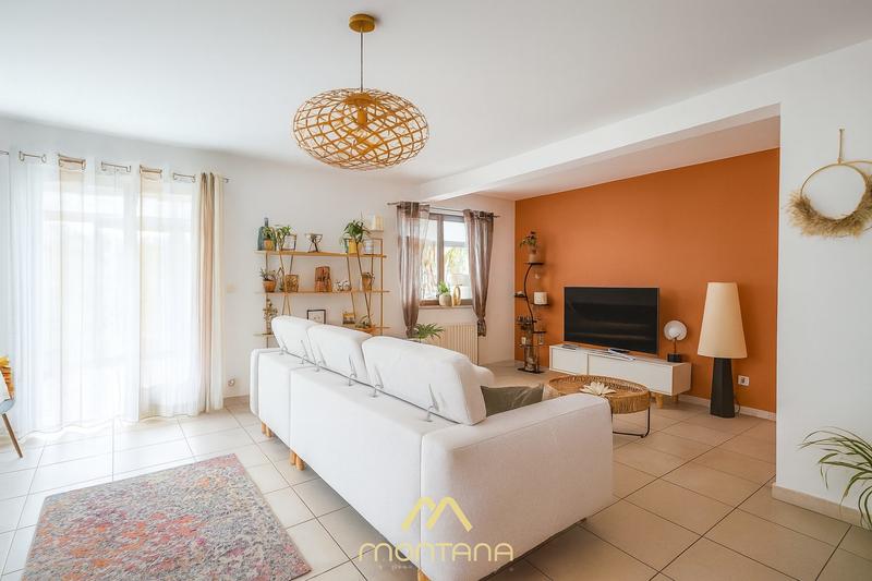 Maison - 230 m² - 8 pièces