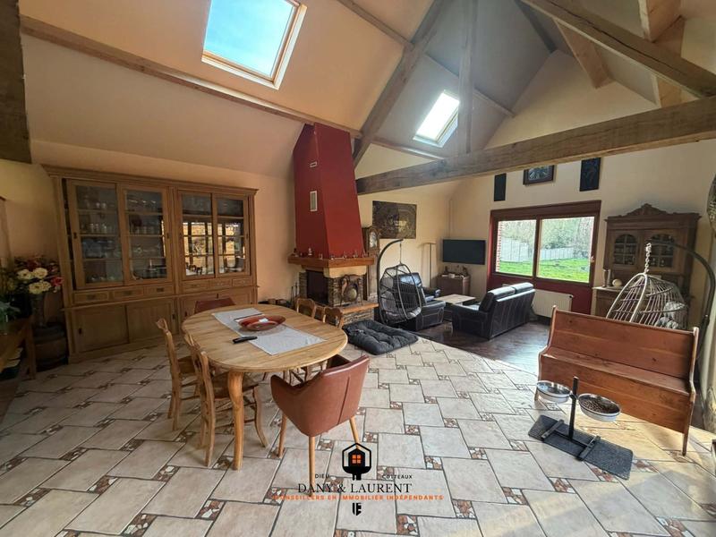 Maison - 181 m² - 8 pièces