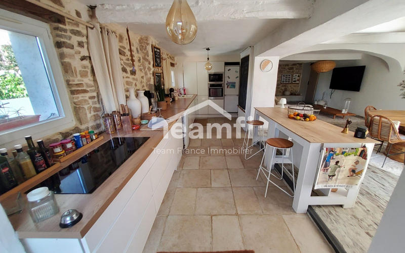 Mas - 176 m² - 7 pièces