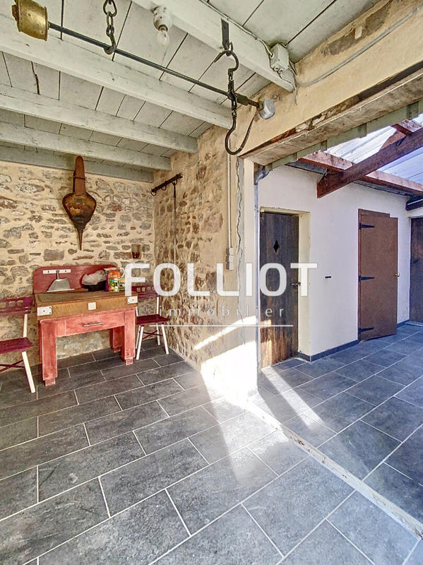 Maison - 200 m² - 7 pièces