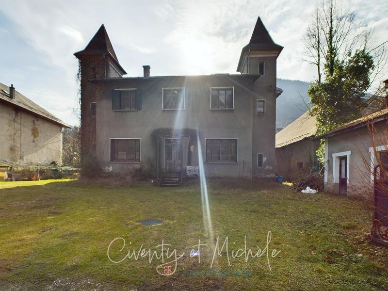 Immeuble - 374 m² - 12 pièces