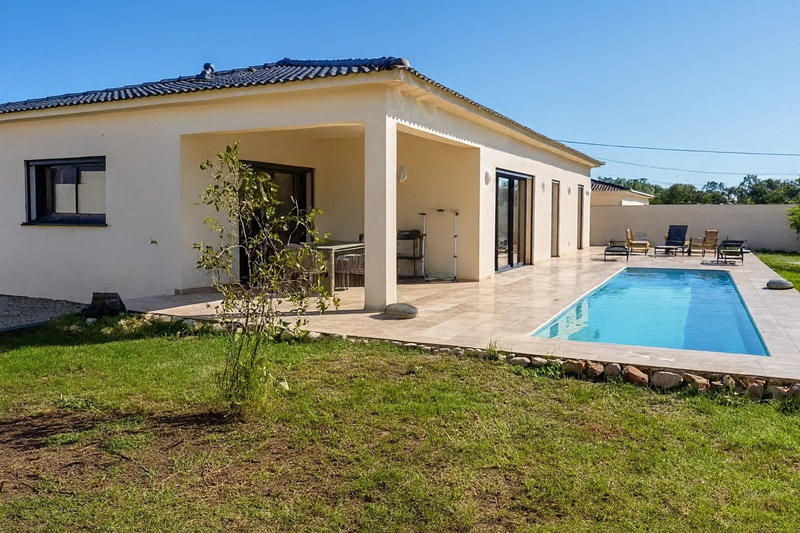 Villa - 137 m² - 4 pièces