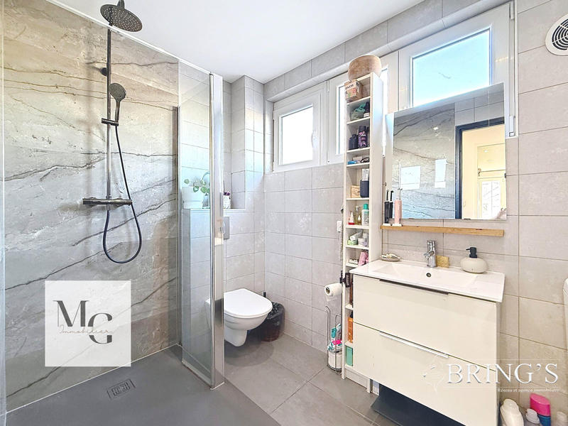 Appartement - 67 m² - 3 pièces