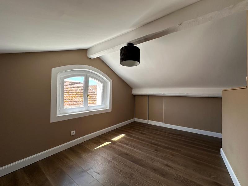 Maison - 91 m² - 5 pièces