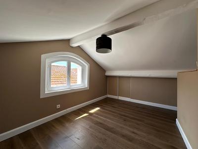 Maison - 91 m² - 5 pièces