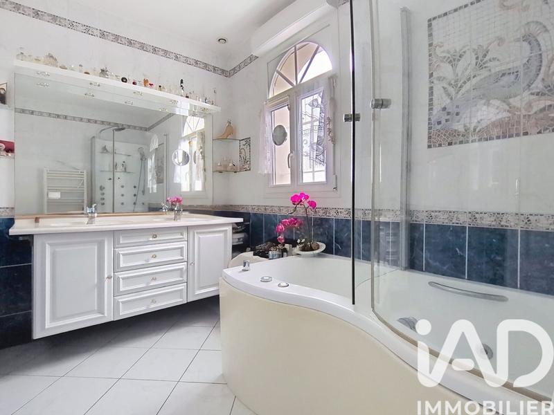 Maison - 155 m² - 7 pièces