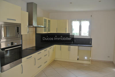 Maison - 99 m² - 4 pièces