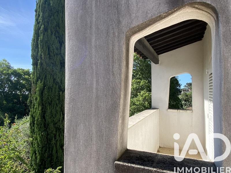 Maison de maîtres - 295 m² - 11 pièces