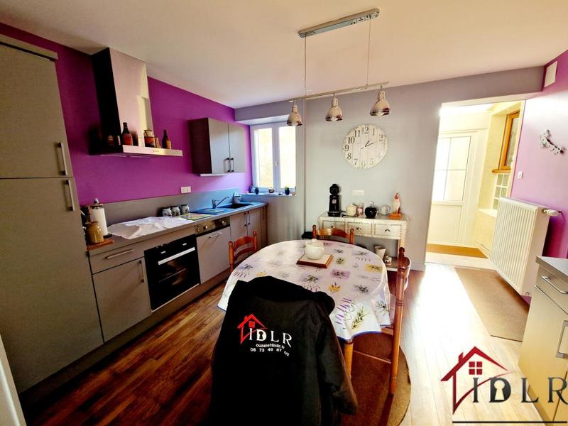 Maison - 260 m² - 6 pièces