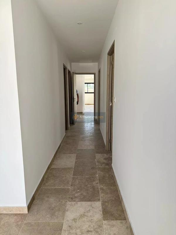 Maison - 140 m² - 4 pièces