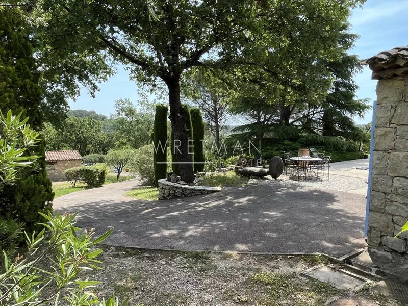 Villa - 177 m² - 6 pièces