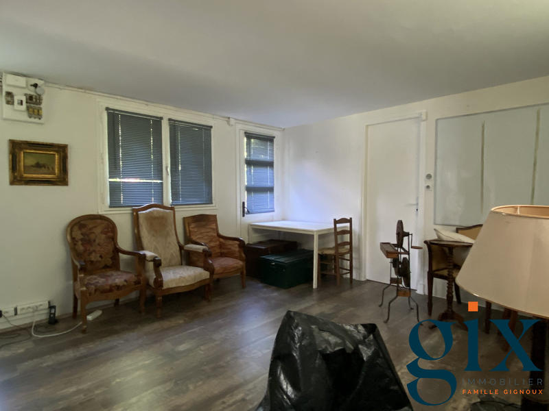 Maison - 162 m² - 9 pièces