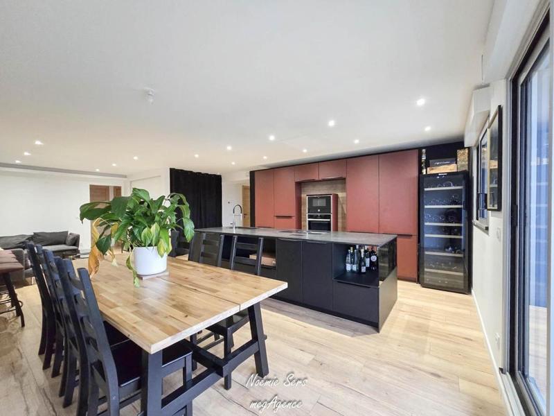 Appartement - 103 m² - 5 pièces