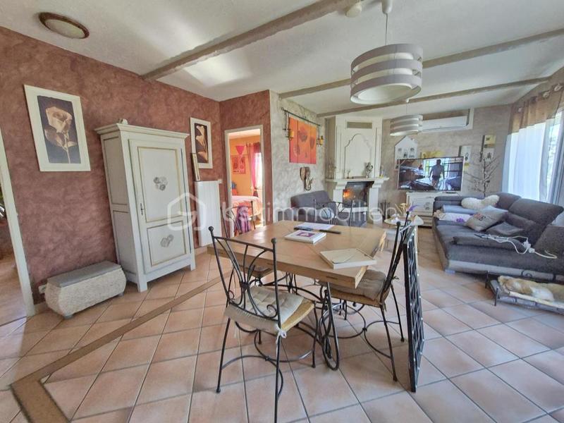 Maison - 90 m² - 5 pièces