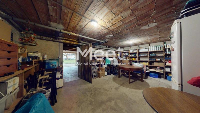 Appartement - 100 m² - 5 pièces