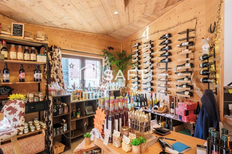 Local commercial - 135 m² - 5 pièces