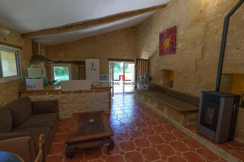 Maison - 272 m² - 7 pièces