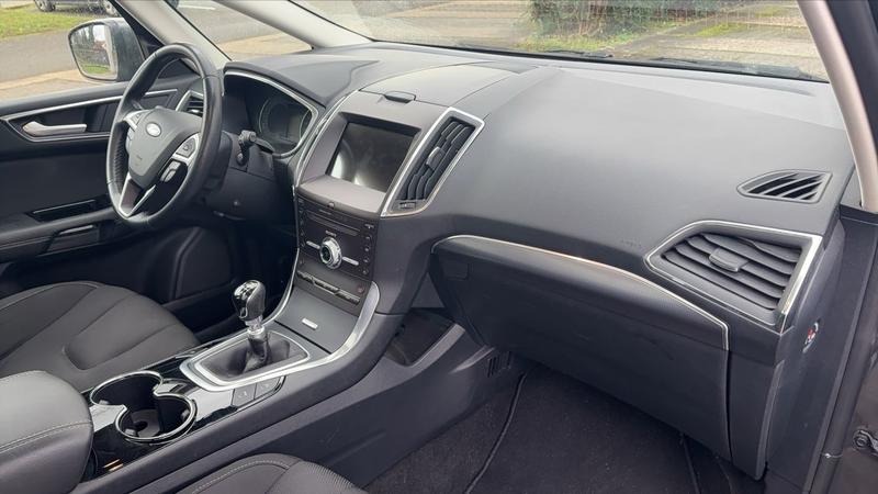 Ford s-Max II 2.0 Ecoblue 150 Titanium