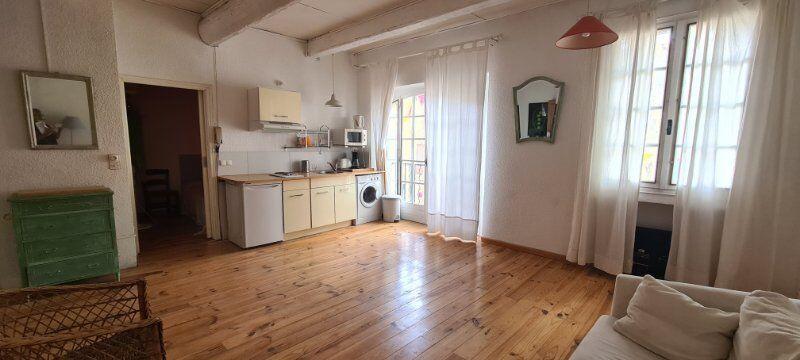 Maison - 246 m² - 10 pièces