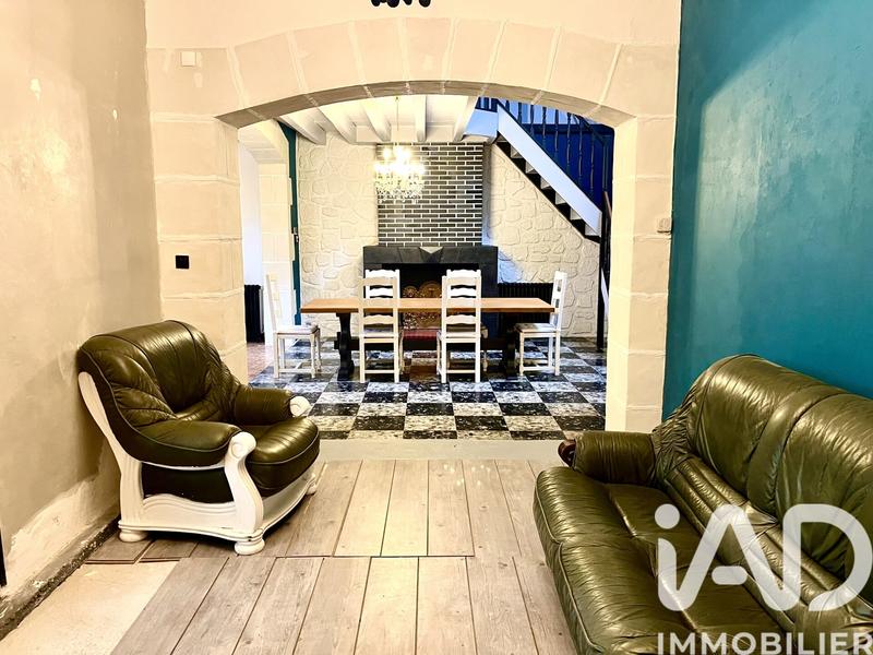 Maison - 180 m² - 8 pièces