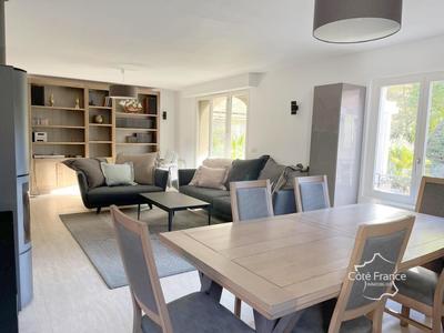 Maison - 184 m² - 5 pièces