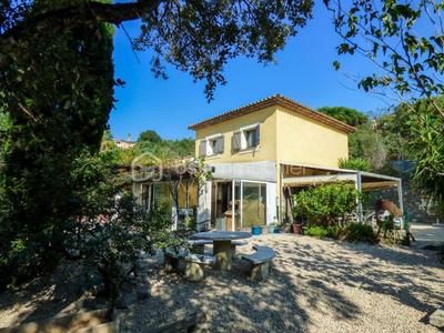 Villa - 180 m² - 6 pièces