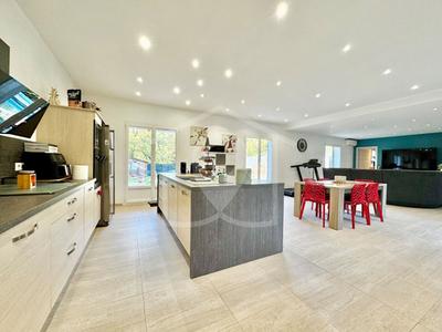 Maison - 132 m² - 4 pièces