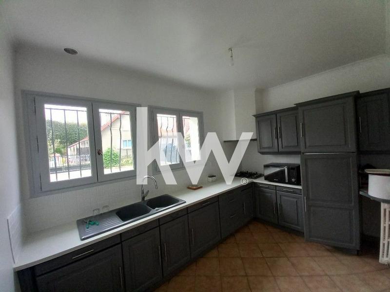 Maison - 94 m² - 4 pièces