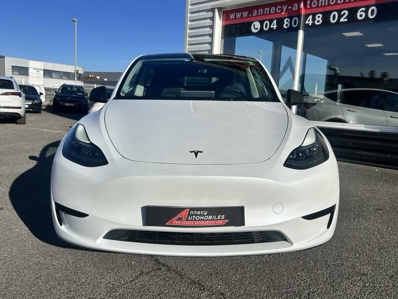 Tesla Model y Standard Rwd