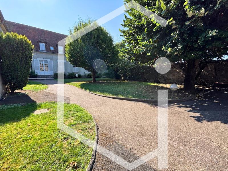 Appartement - 98 m² - 4 pièces