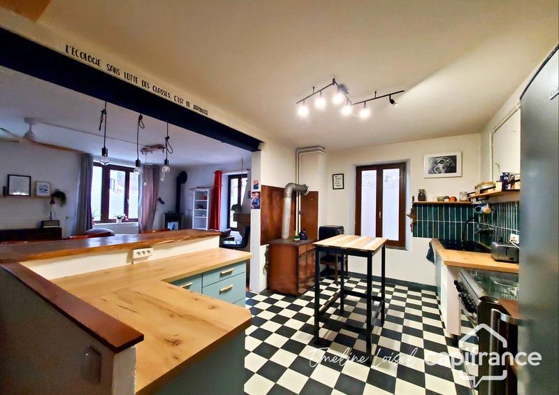 Appartement - 108 m² - 1 pièce