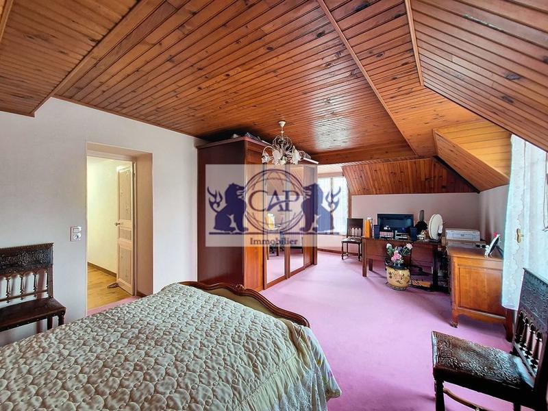 Maison traditionnelle - 145 m² - 5 pièces