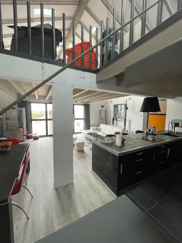 Appartement - 207 m² - 5 pièces