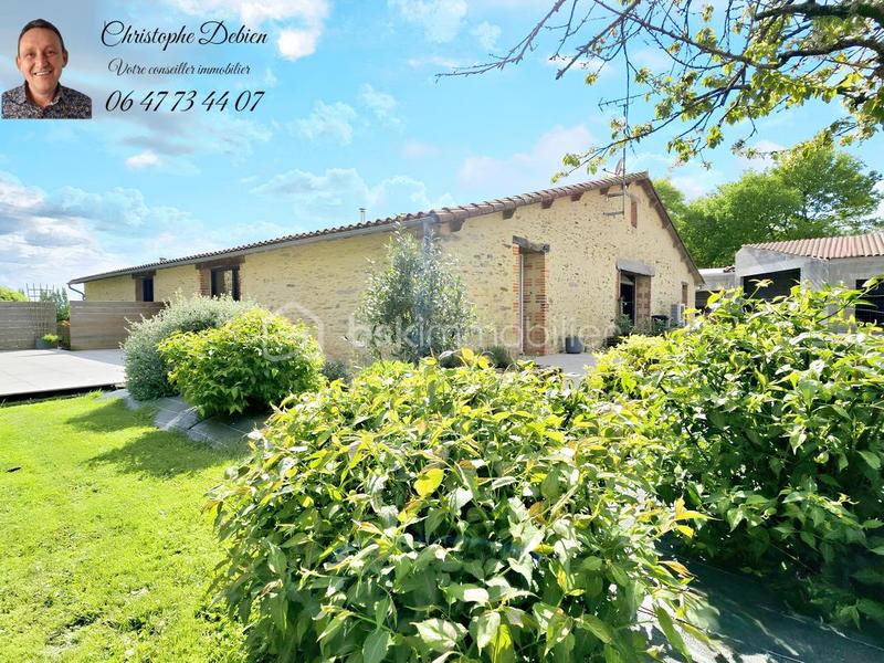 Grange - 231 m² - 10 pièces