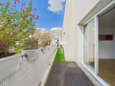 Appartement - 96 m² - 5 pièces