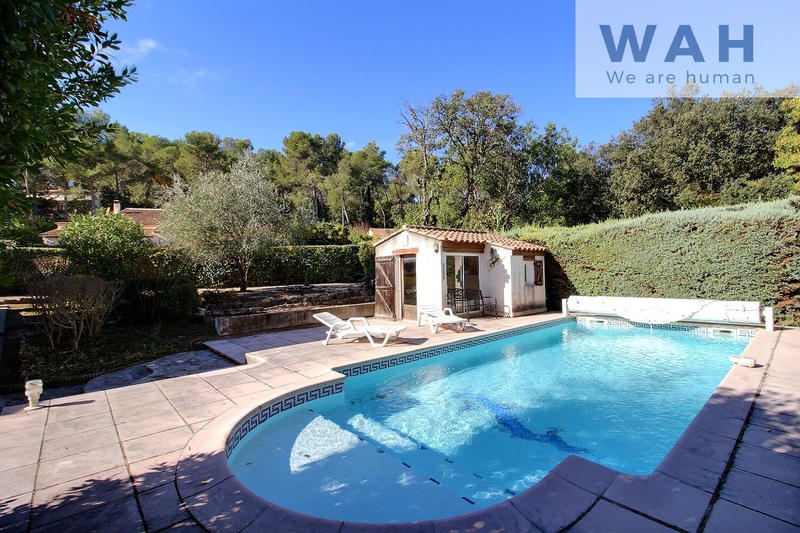 Maison - 99 m² - 4 pièces