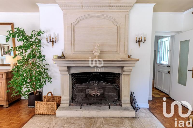 Maison - 190 m² - 9 pièces