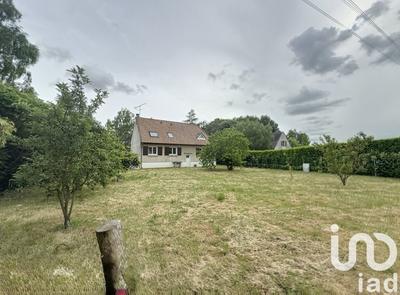 Maison - 260 m² - 8 pièces