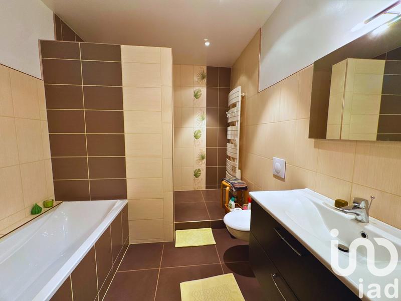 Maison - 197 m² - 7 pièces