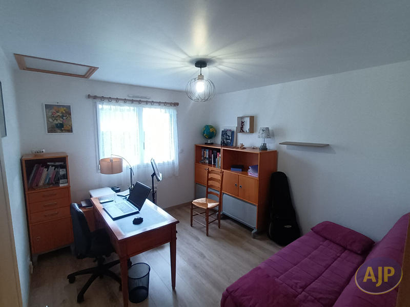 Maison - 108 m² - 4 pièces