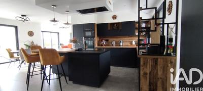 Maison - 105 m² - 4 pièces