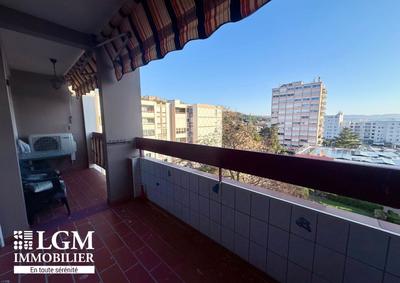 Appartement - 76 m² - 4 pièces