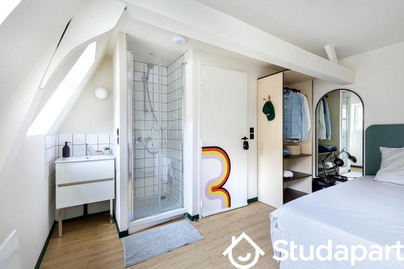 Chambre - 12 m² - 1 pièce