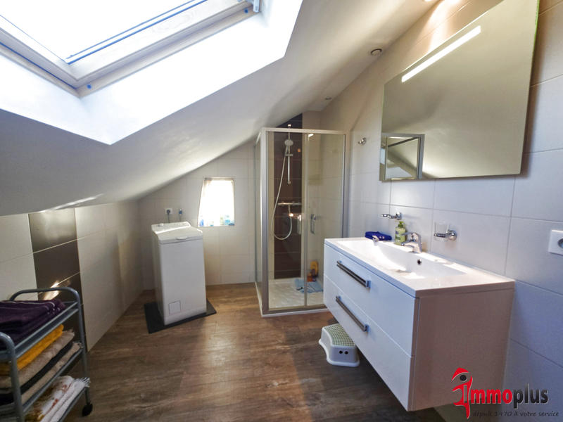 Maison - 137 m² - 7 pièces