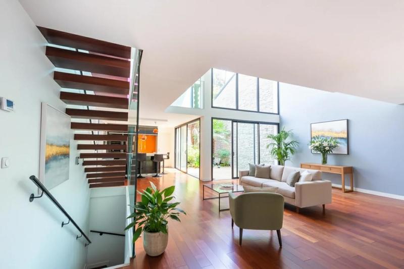 Maison - 170 m² - 6 pièces