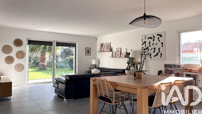 Maison - 179 m² - 6 pièces