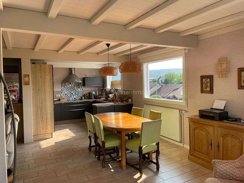 Maison - 145 m² - 6 pièces